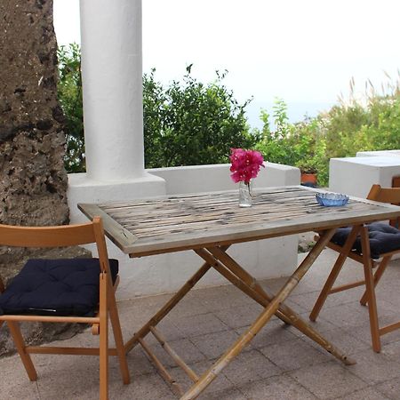 Отель Casa Mare Blu Ginostra Номер фото