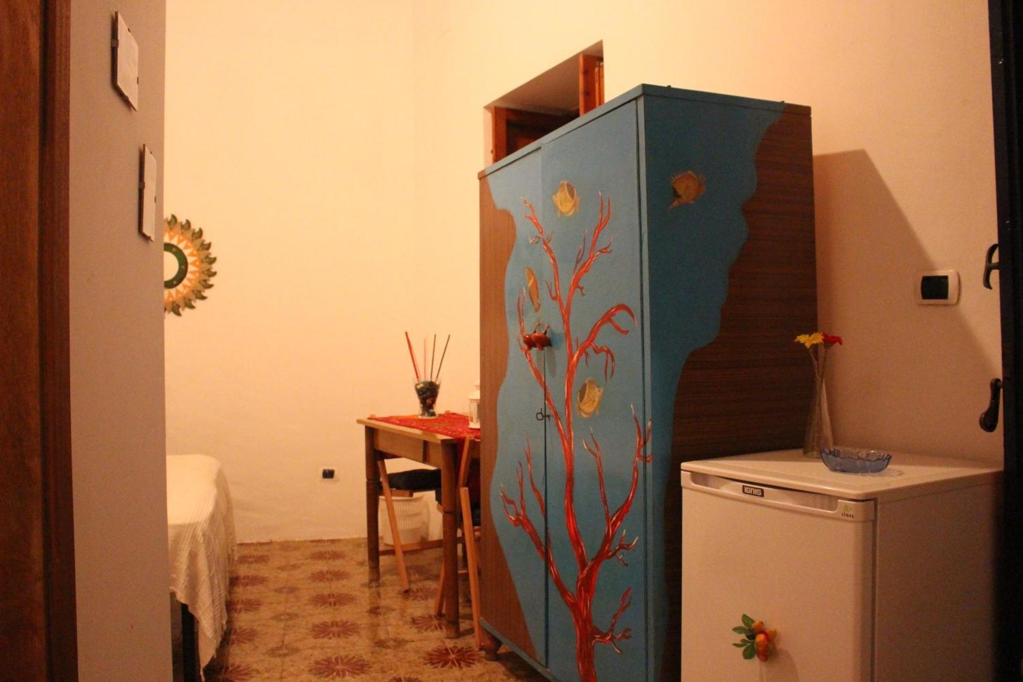 Отель Casa Mare Blu Ginostra Номер фото