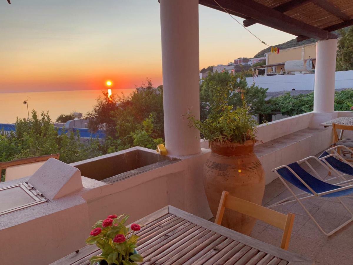 Отель Casa Mare Blu Ginostra Экстерьер фото